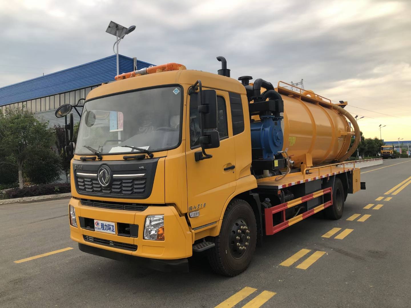 東風天錦15方高壓清洗吸污車