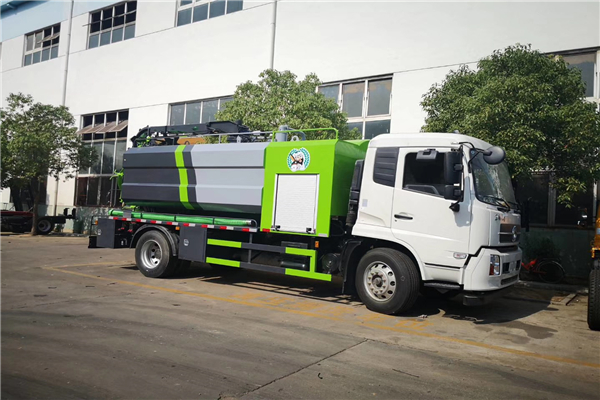 一車兩用的清洗吸污車究竟好在哪？為啥廠家奮力推廣